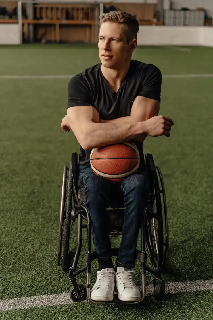 Adaptive clothing